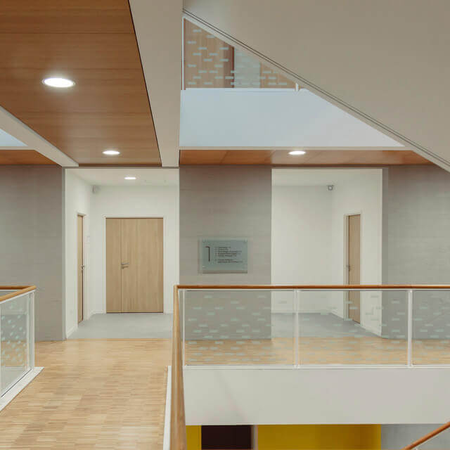 signage in educational building: glass floor directory made with glasskit marcal